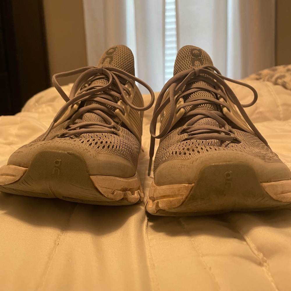 On Running Cloudswift Running Shoes - image 8